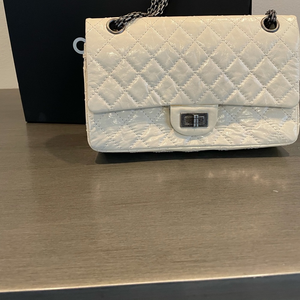 CHANEL AUTHENTIC 2.55 REISSUE MINI FLAP OFF WHITE RUTHENIUM CHAIN BOX/BAG